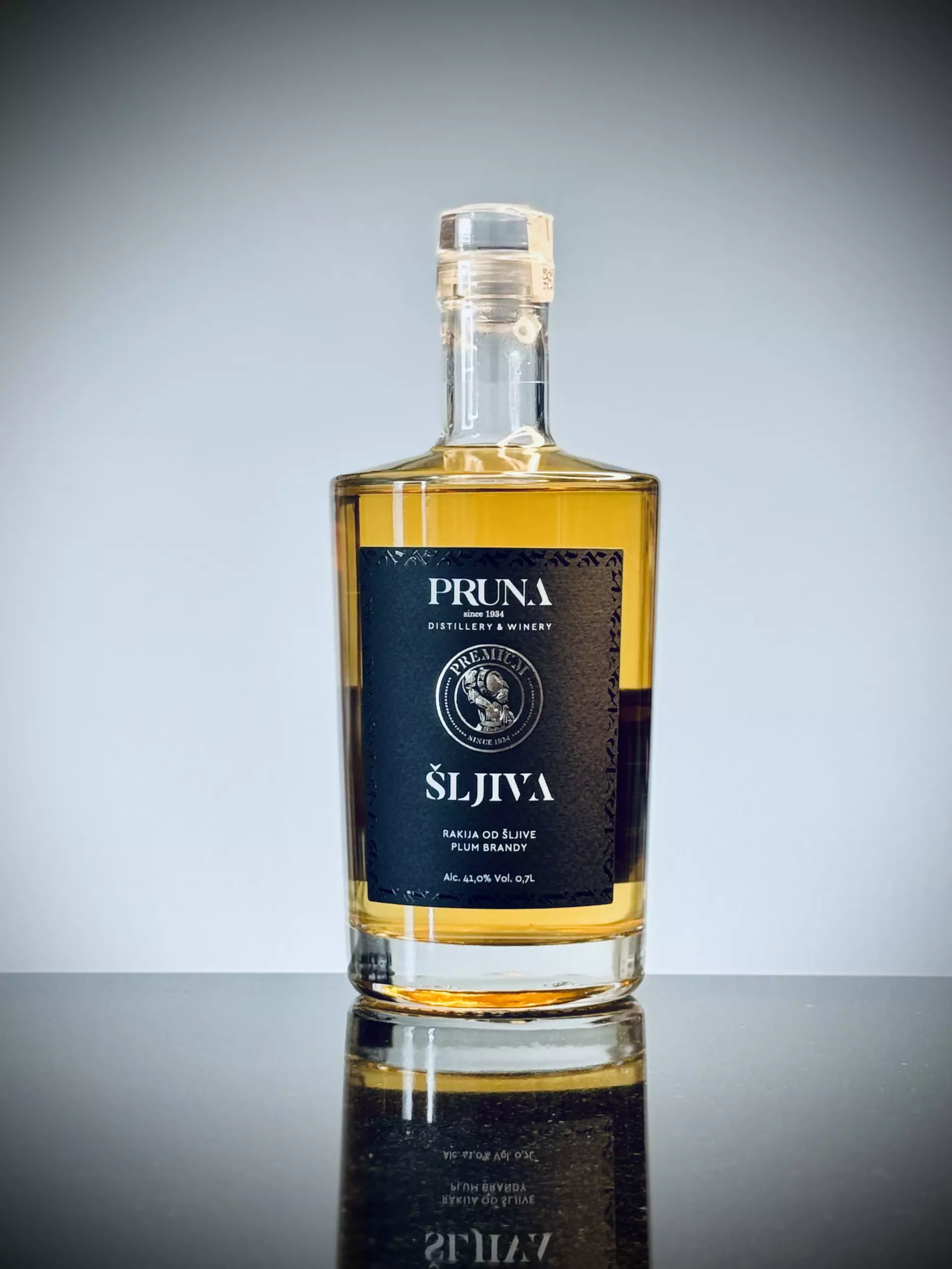 Rakija od šljive PREMIUM 0,7L